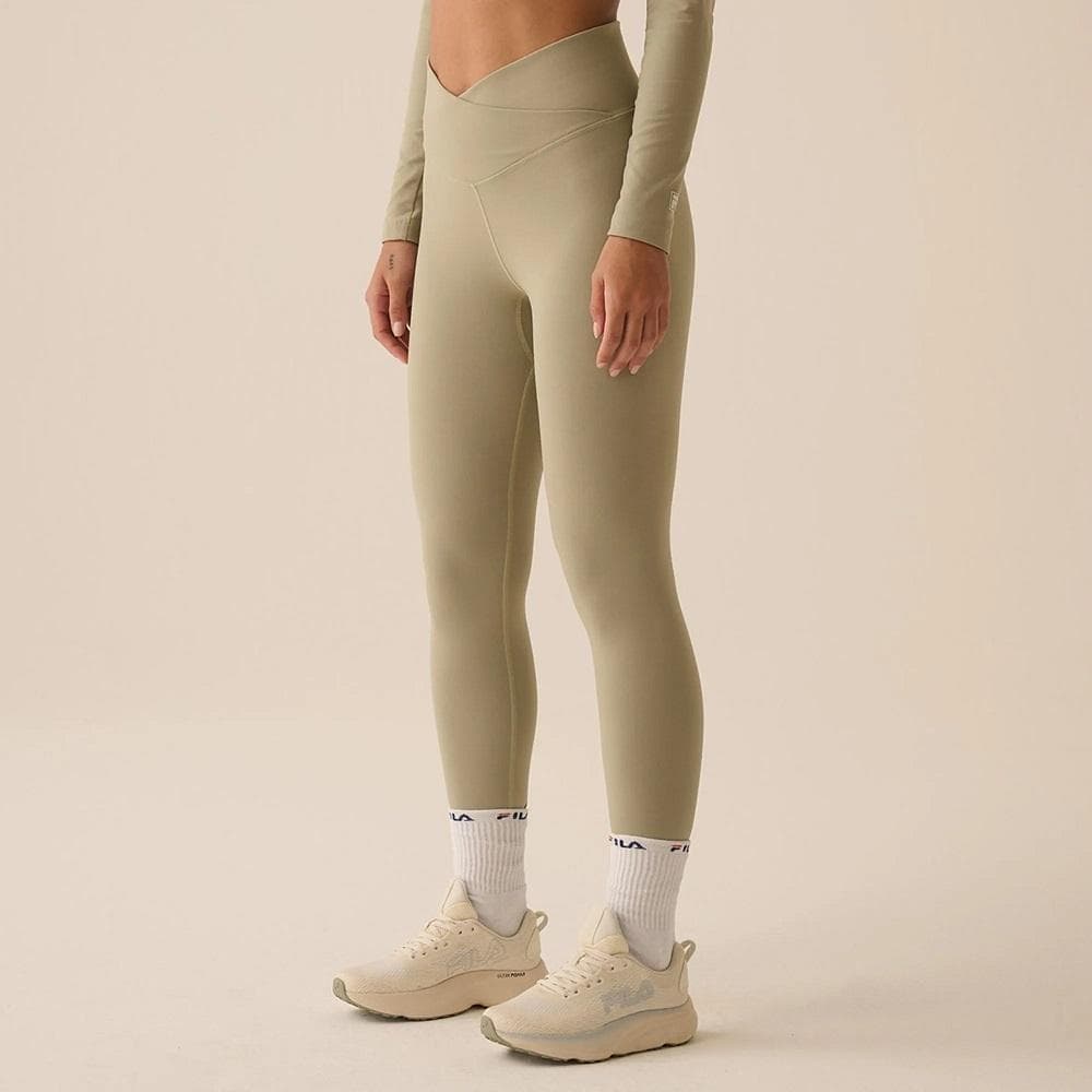 LEGGING FILA TOUCH GYM FEMININA REF:F12AT01092 — VERDE CHINO