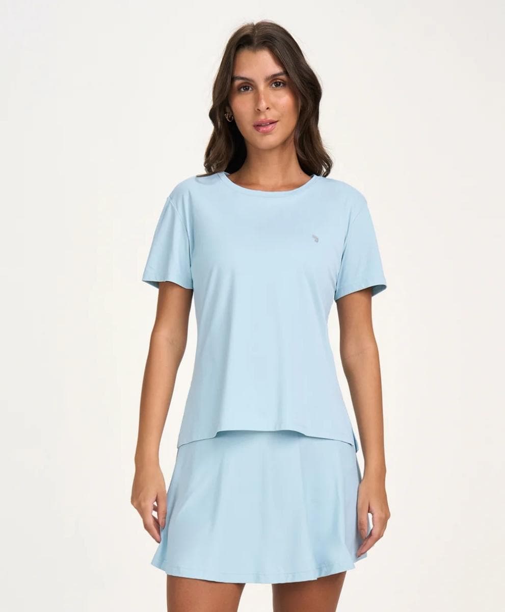 T-SHIRT ALTO GIRO ETERNA GOLA REDONDA FEMININA REF:2511702 — AZUL PASTEL