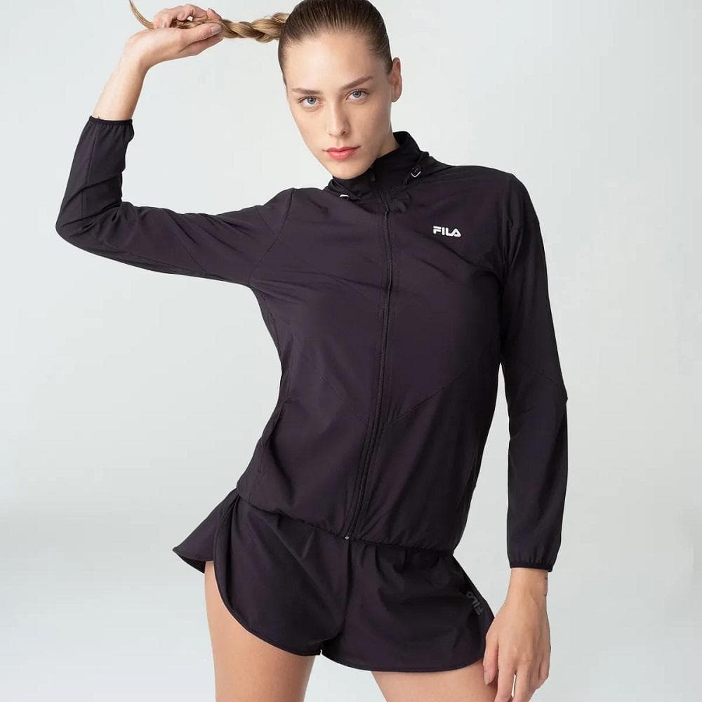 JAQUETA FILA CORTA VENTO PERFORMANCE FEMININA REF:F12R056 — PRETO