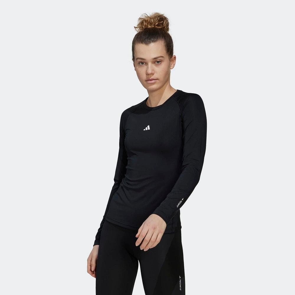 CAMISETA ADIDAS TECHFIT MANGA LONGA FEMININA REF:HF0736 — PRETO