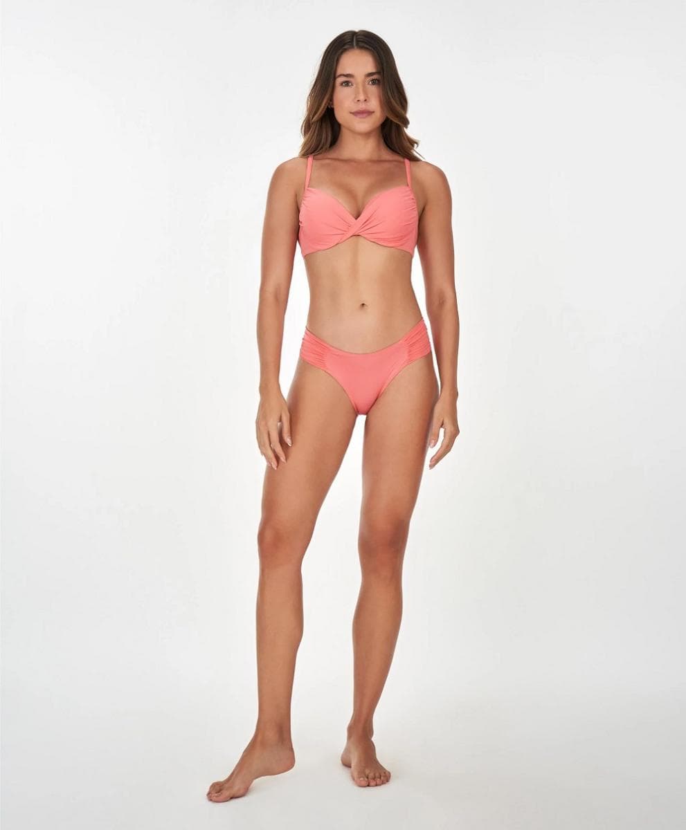 BIQUINI ALTO GIRO TRANSPASSADO REF:2477151 — CORAL